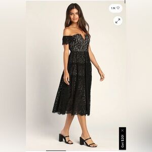 NWT Size Medium Lulu's Black Lace Off-Shoulder Midi Dress